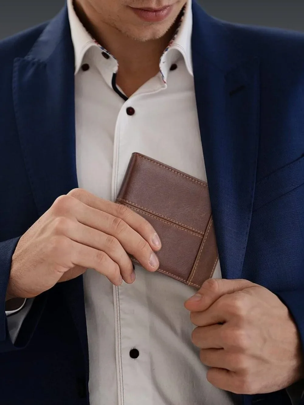 RFID Blocking Leather Bifold Wallet for Men, 1 ID Window, 16 Card Slots, Brown